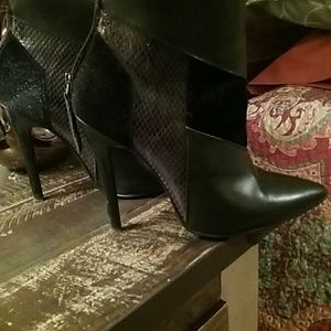 WOMENS LEATHER BOOTIE